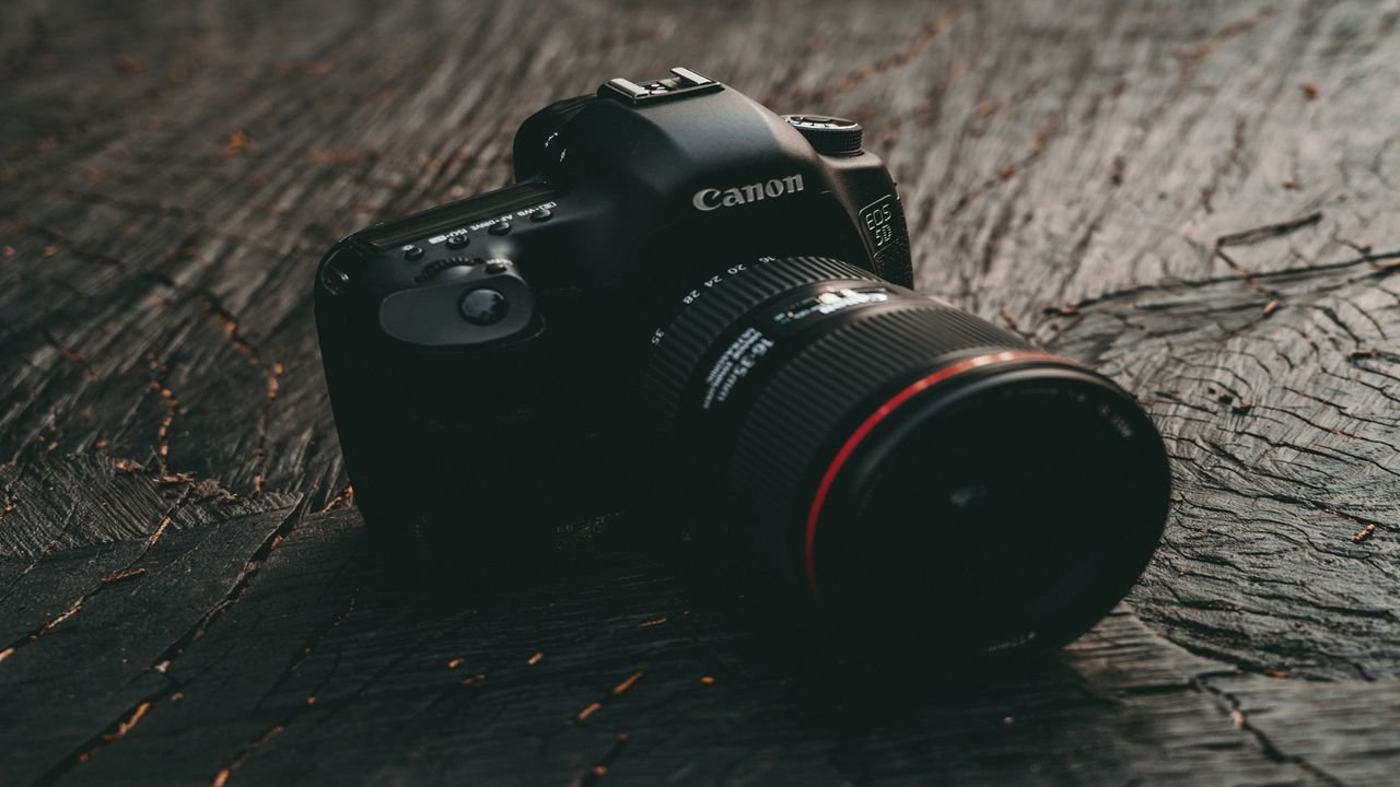 2.El Fotoğraf Makinesi Alanlar